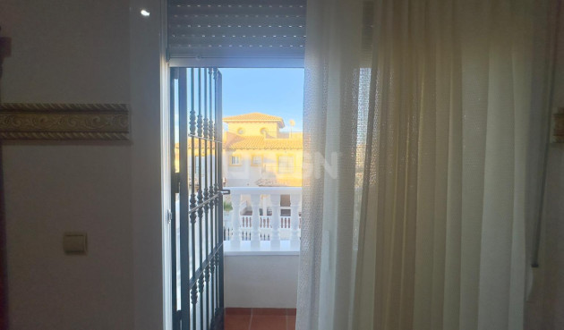 Odsprzedaż - Kamienica - Orihuela Costa - La Zenia