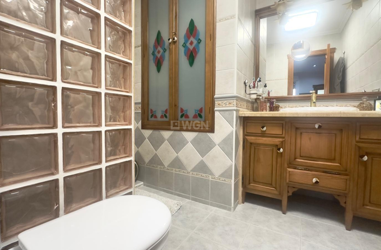 Odsprzedaż - Kamienica - Orihuela Costa - La Zenia