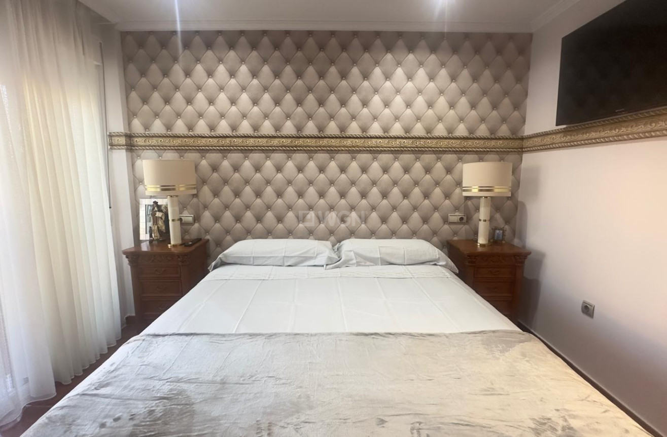 Odsprzedaż - Kamienica - Orihuela Costa - La Zenia