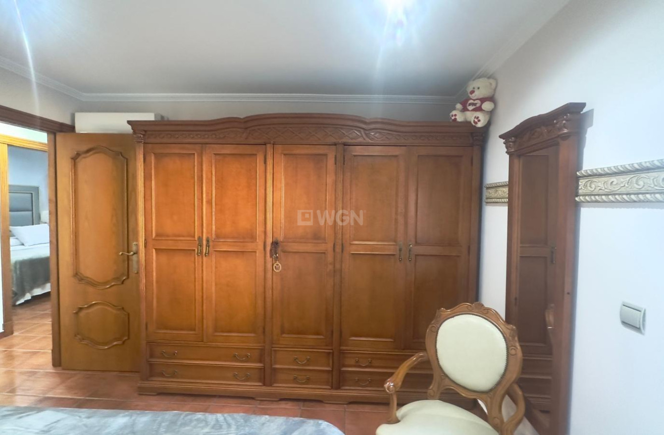 Odsprzedaż - Kamienica - Orihuela Costa - La Zenia