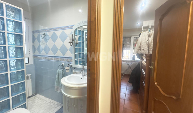 Odsprzedaż - Kamienica - Orihuela Costa - La Zenia