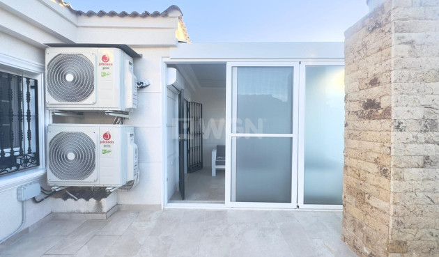 Odsprzedaż - Kamienica - Orihuela Costa - La Zenia