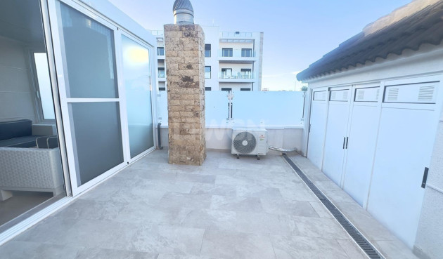 Odsprzedaż - Kamienica - Orihuela Costa - La Zenia