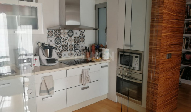 Odsprzedaż - Mieszkanie w bloku - Murcia