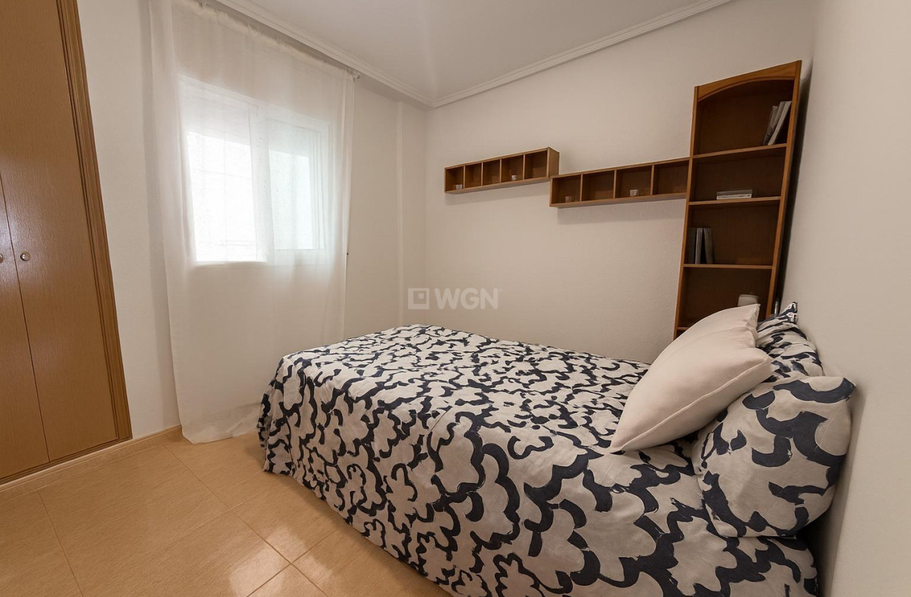 Resale - Apartment / flat - Torrevieja - Parque Las Naciones