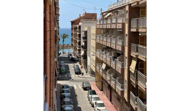 Reventa - Apartamento / piso - Torrevieja - Playa del Cura