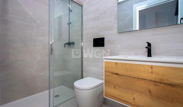 Reventa - Apartamento / piso - Torrevieja - Playa del Cura