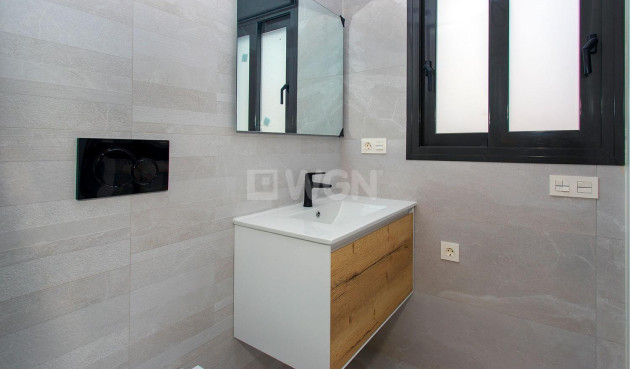 Reventa - Apartamento / piso - Torrevieja - Playa del Cura