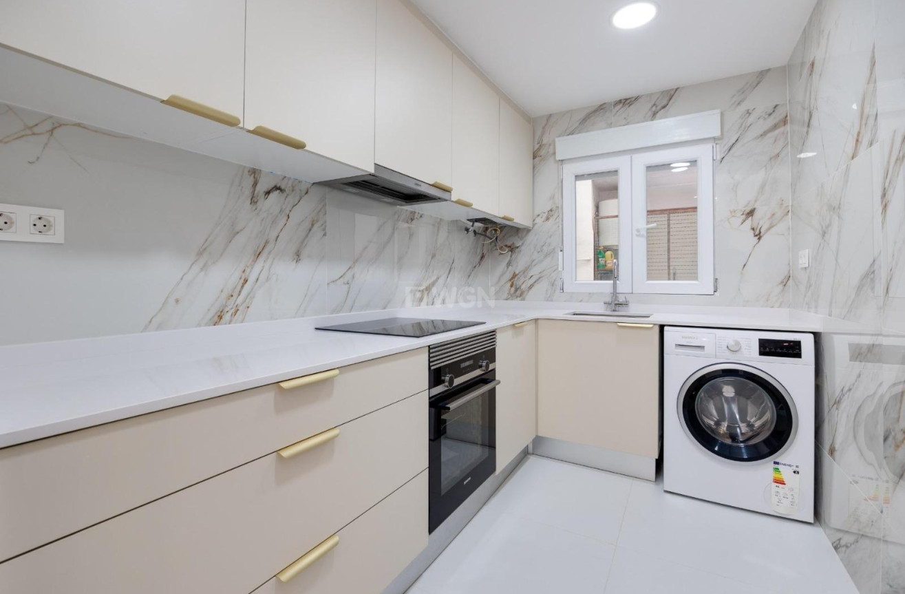 Reventa - Apartamento / piso - Torrevieja - Costa Blanca