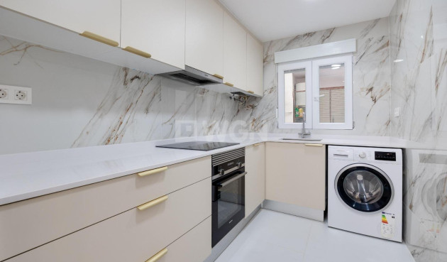 Reventa - Apartamento / piso - Torrevieja - Costa Blanca