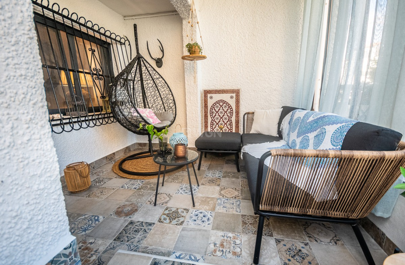 Resale - Apartment / flat - Torrevieja - Costa Blanca