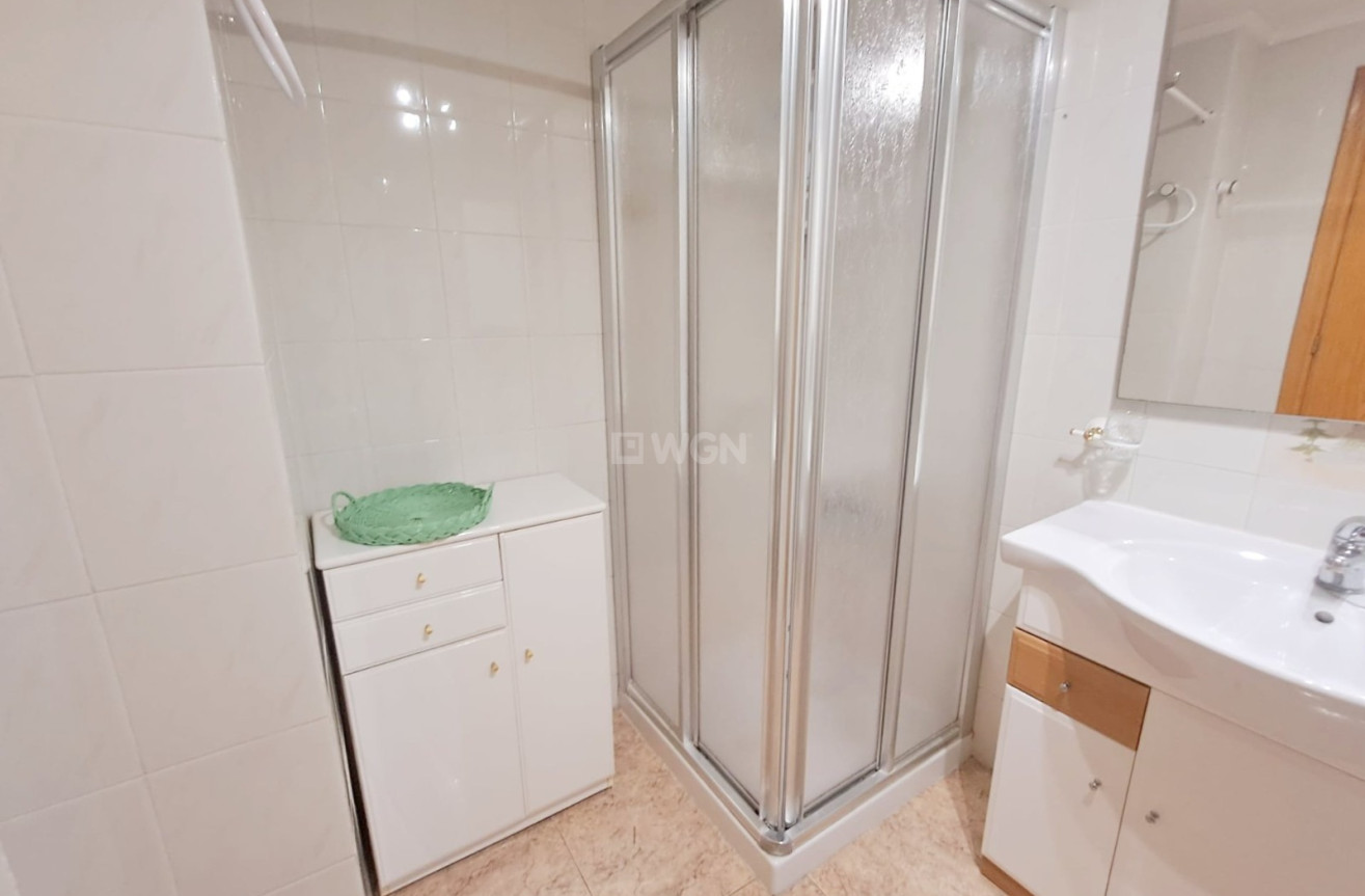 Resale - Apartment / flat - Torrevieja - Costa Blanca