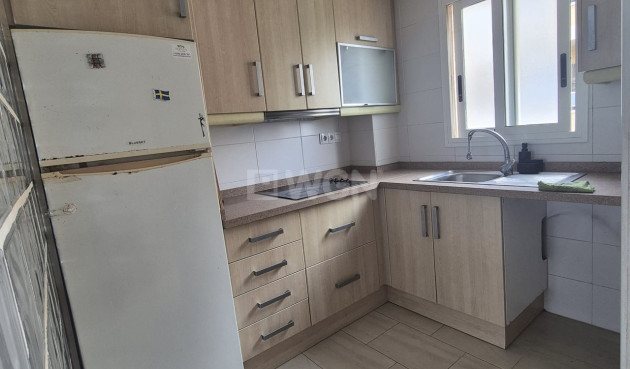Resale - Apartment / flat - Torrevieja - Costa Blanca