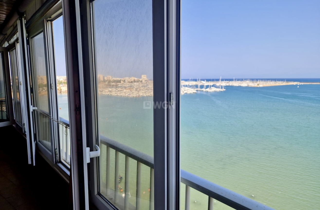 Resale - Apartment / flat - Torrevieja - Costa Blanca