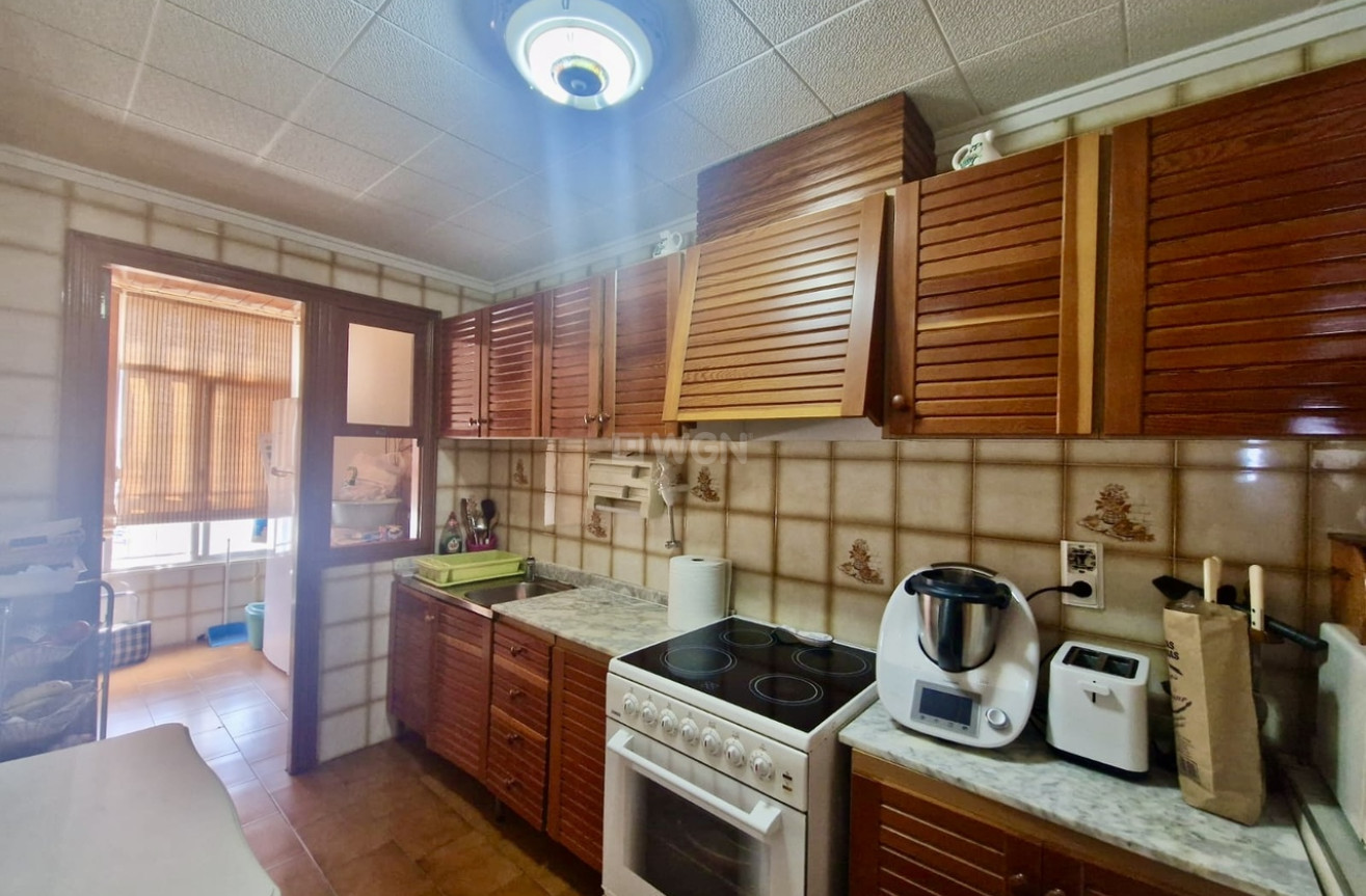 Resale - Apartment / flat - Torrevieja - Costa Blanca