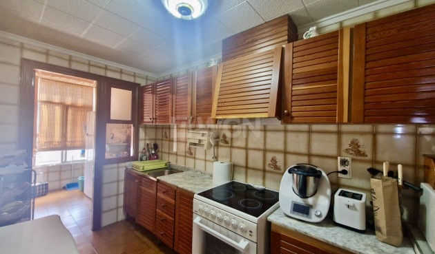 Resale - Apartment / flat - Torrevieja - Costa Blanca