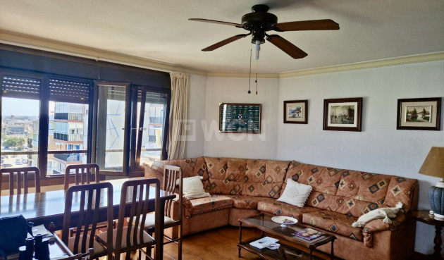 Resale - Apartment / flat - Torrevieja - Costa Blanca
