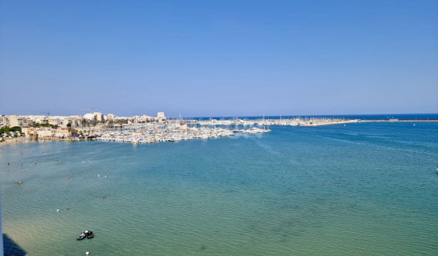Resale - Apartment / flat - Torrevieja - Costa Blanca
