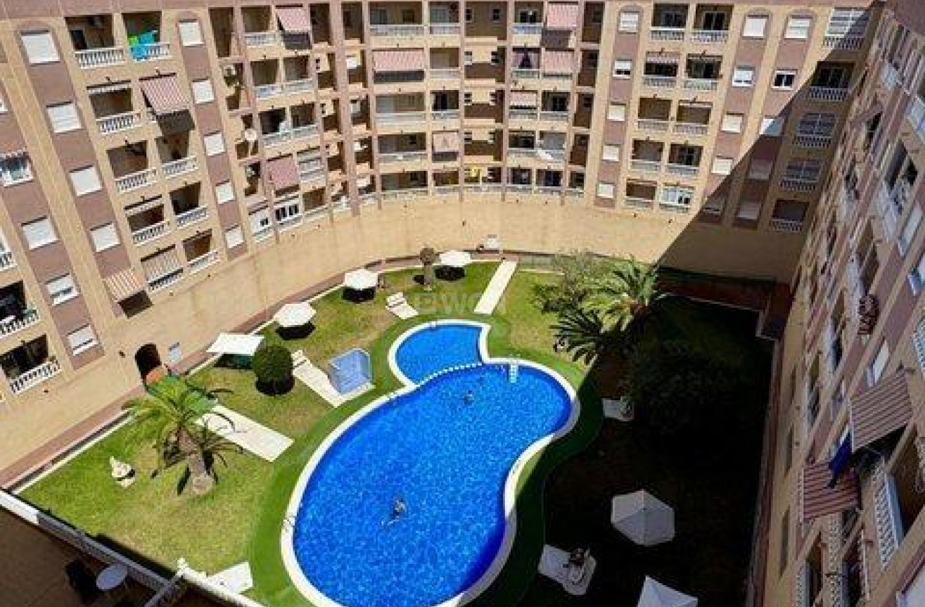 Resale - Apartment / flat - Torrevieja - PARQUE DE LAS NACIONES
