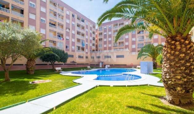 Resale - Apartment / flat - Torrevieja - PARQUE DE LAS NACIONES