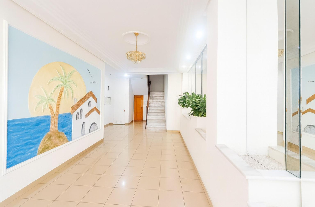 Resale - Apartment / flat - Torrevieja - PARQUE DE LAS NACIONES