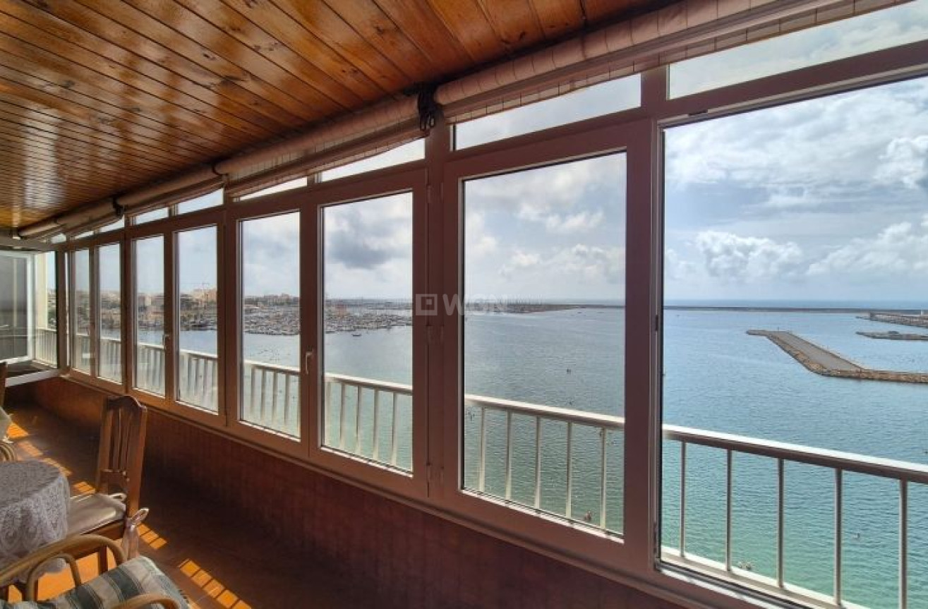 Resale - Apartment / flat - Torrevieja - Costa Blanca