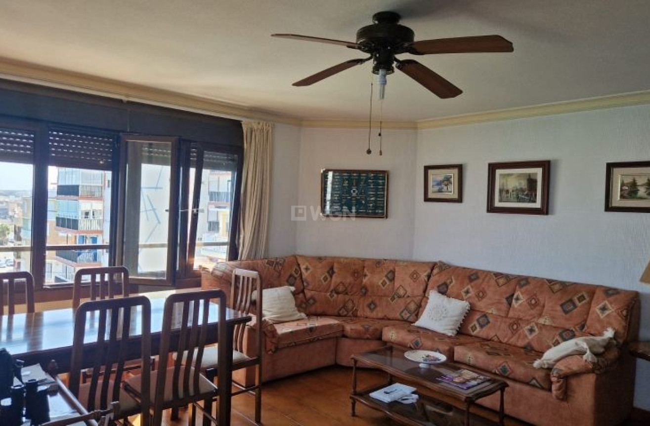 Resale - Apartment / flat - Torrevieja - Costa Blanca