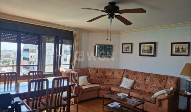 Resale - Apartment / flat - Torrevieja - Costa Blanca