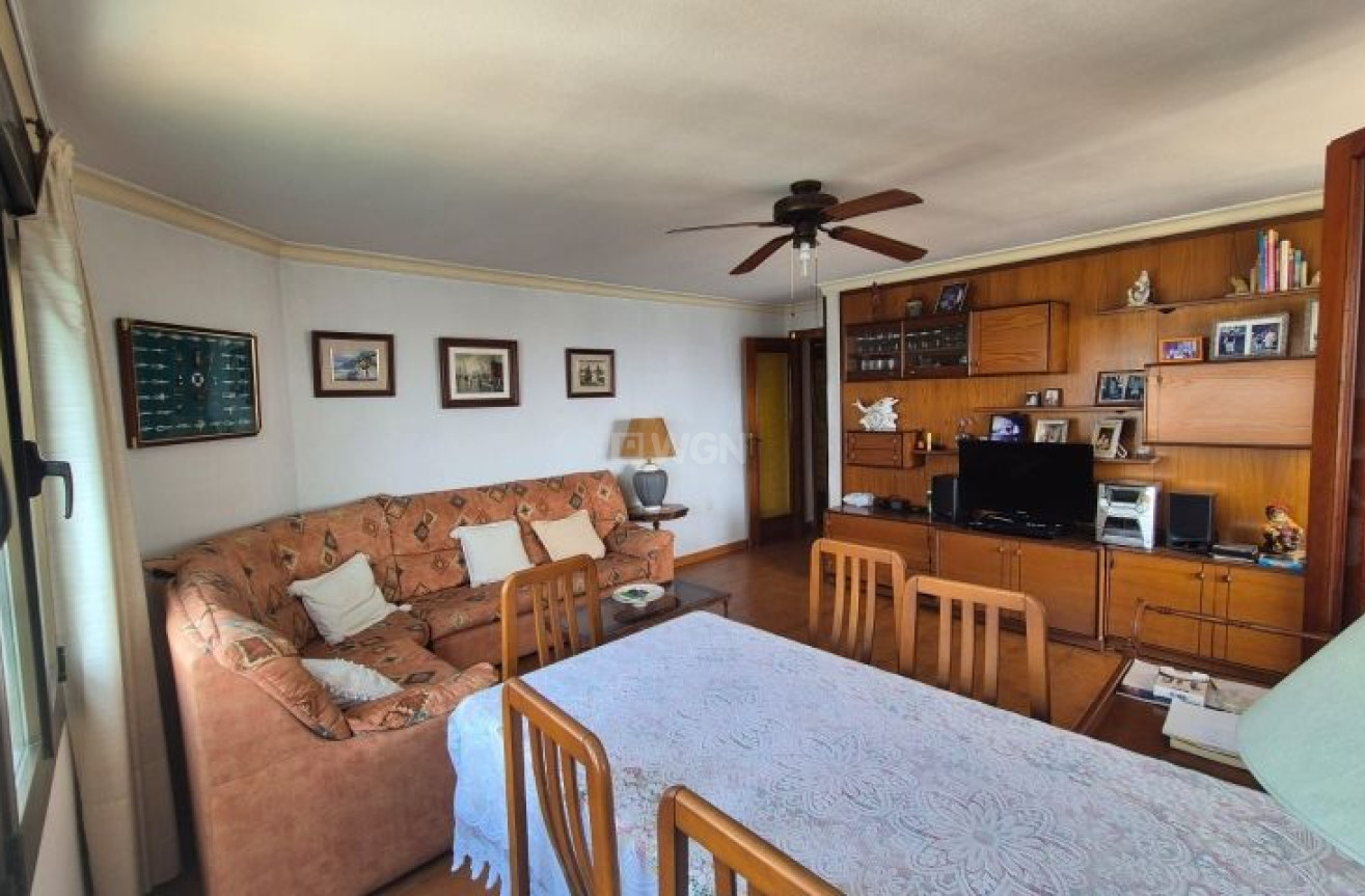 Resale - Apartment / flat - Torrevieja - Costa Blanca