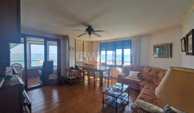 Resale - Apartment / flat - Torrevieja - Costa Blanca