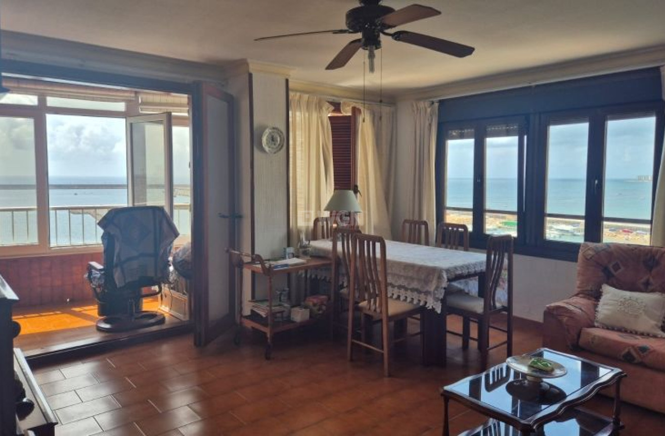 Resale - Apartment / flat - Torrevieja - Costa Blanca