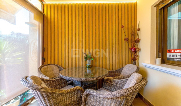 Odsprzedaż - Kamienica - Torrevieja - aguas nuevas