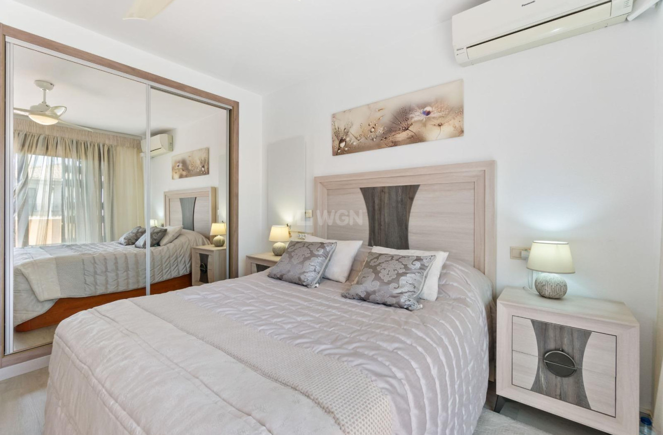 Odsprzedaż - Kamienica - Torrevieja - aguas nuevas