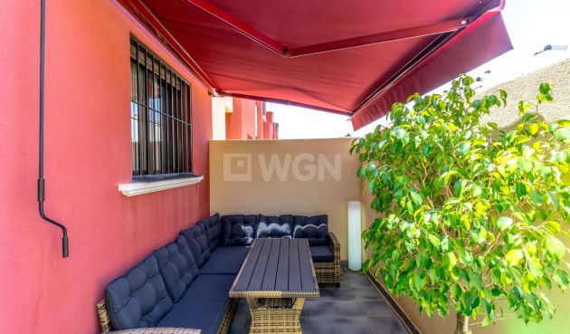 Odsprzedaż - Kamienica - Torrevieja - aguas nuevas