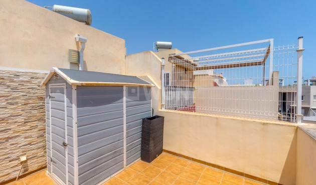 Odsprzedaż - Kamienica - Torrevieja - aguas nuevas