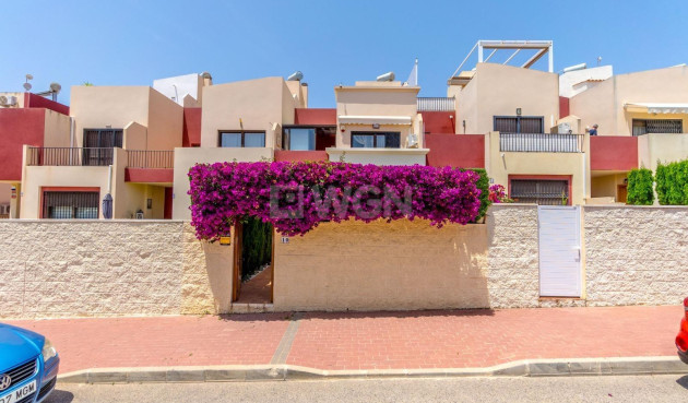 Odsprzedaż - Kamienica - Torrevieja - aguas nuevas