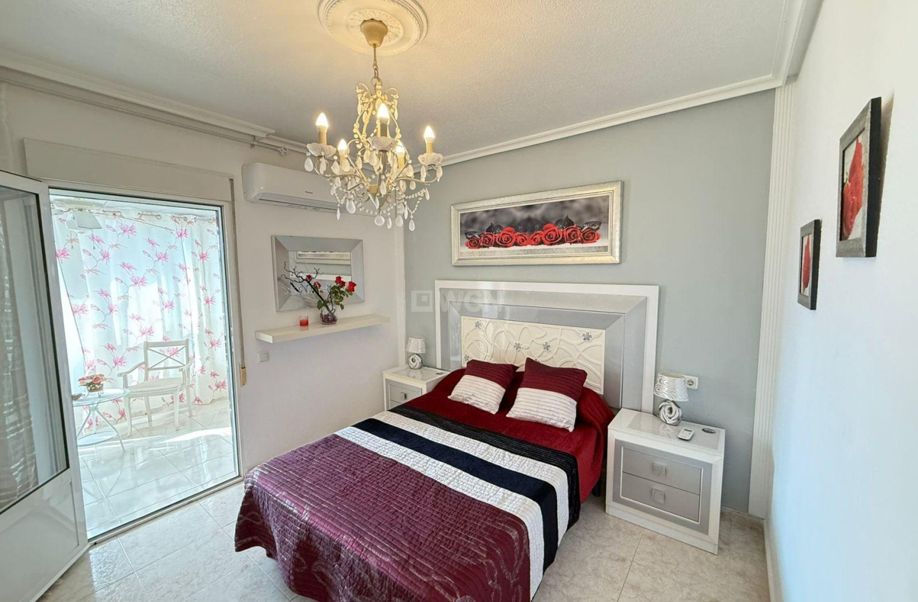 Odsprzedaż - Kamienica - Torrevieja - Calas Blanca