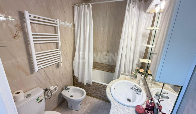 Odsprzedaż - Kamienica - Torrevieja - Calas Blanca