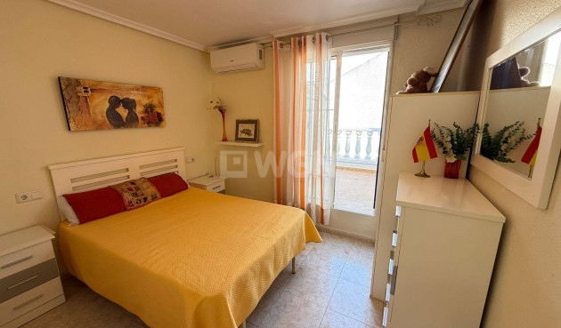 Odsprzedaż - Kamienica - Torrevieja - Calas Blanca