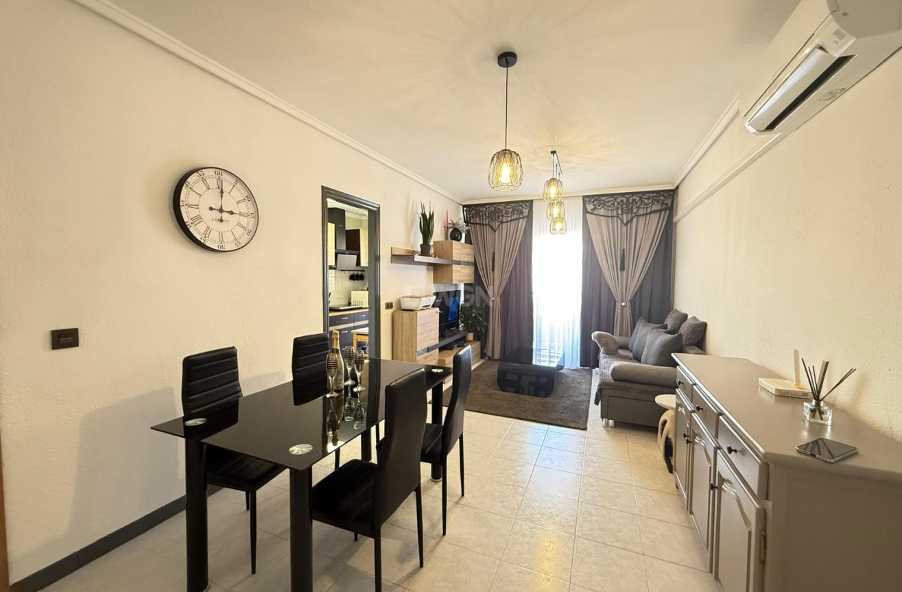 Resale - Apartment / flat - Torrevieja - PARQUE DE LAS NACIONES