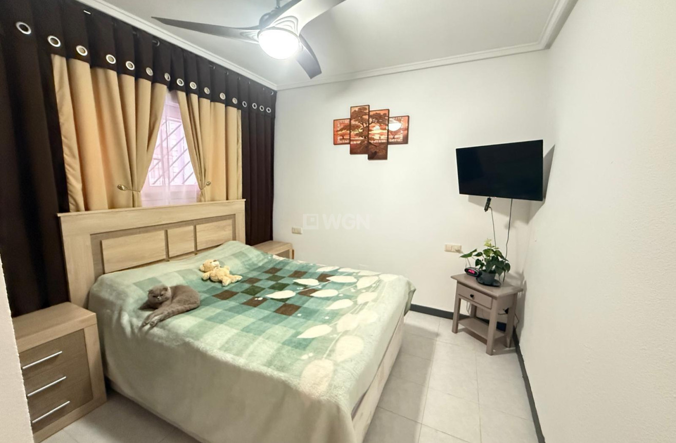 Resale - Apartment / flat - Torrevieja - PARQUE DE LAS NACIONES