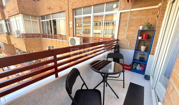 Resale - Apartment / flat - Torrevieja - PARQUE DE LAS NACIONES