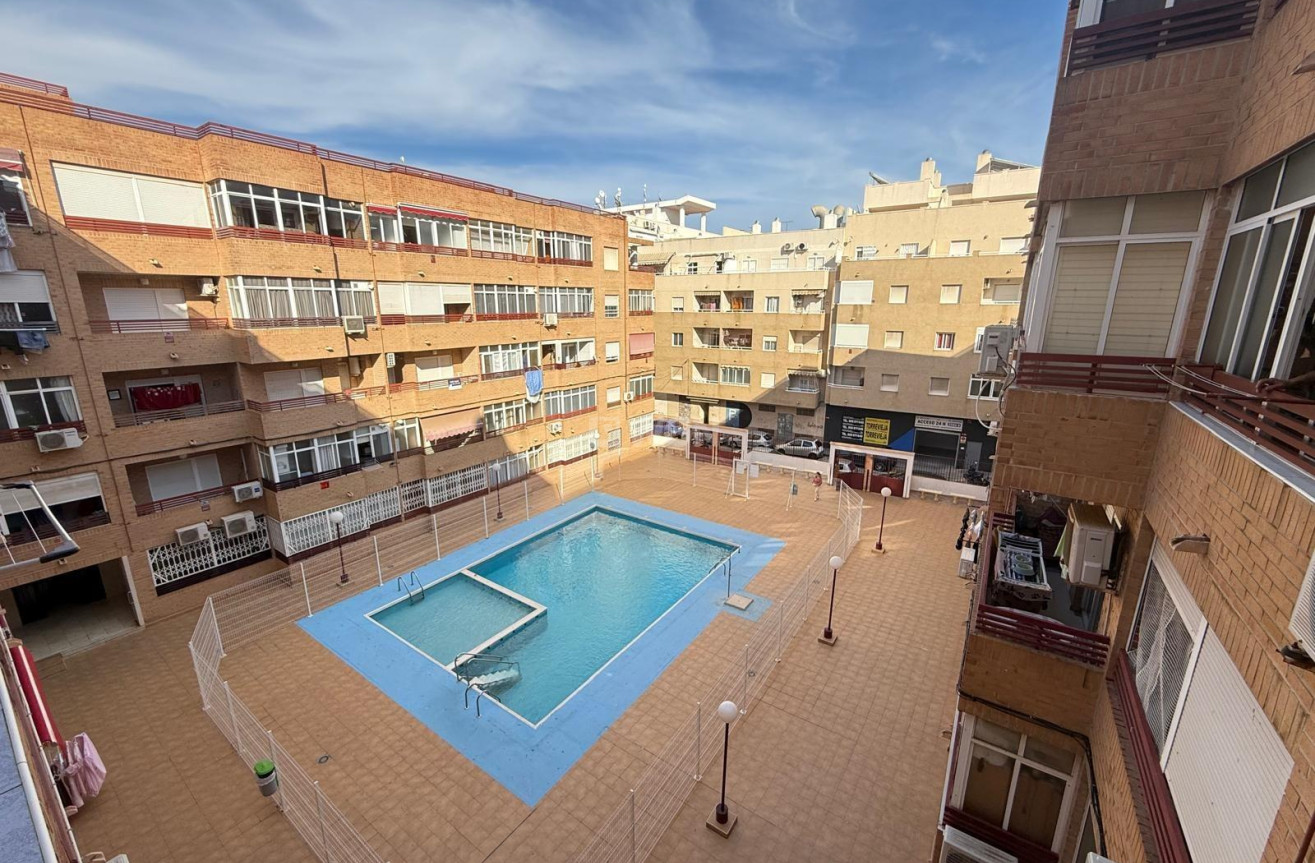 Resale - Apartment / flat - Torrevieja - PARQUE DE LAS NACIONES