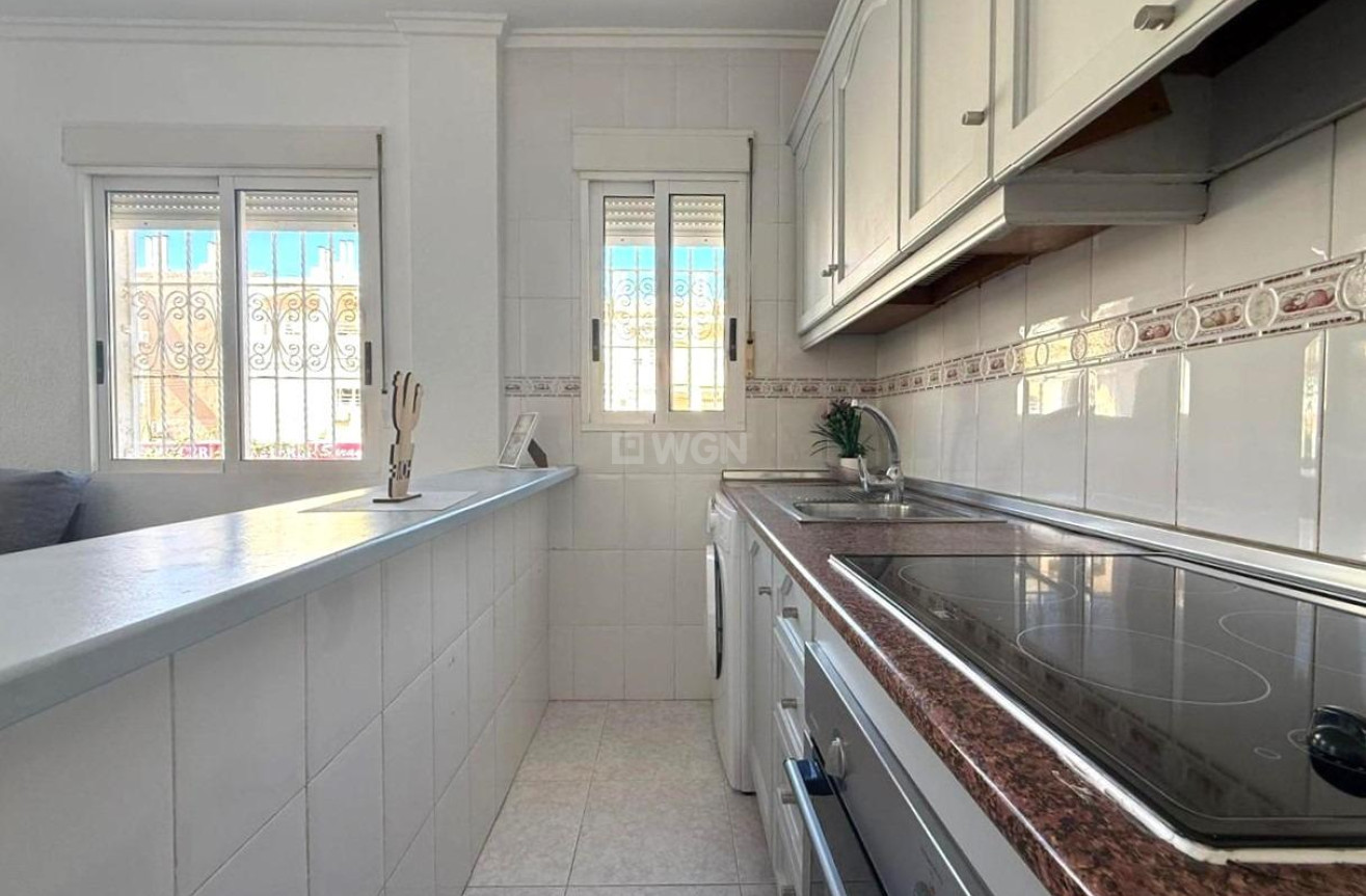 Resale - Bungalow - Torrevieja - Los Frutales