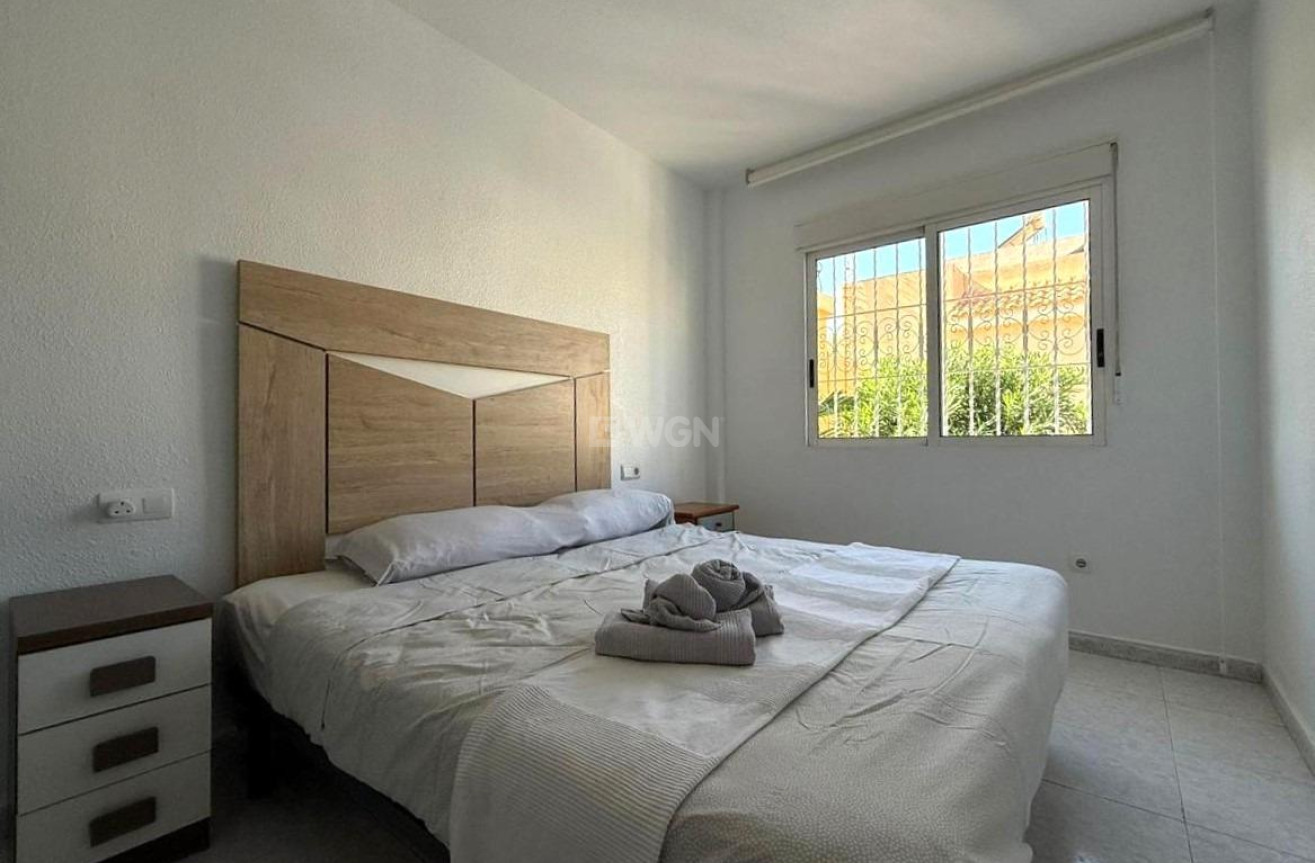 Resale - Bungalow - Torrevieja - Los Frutales