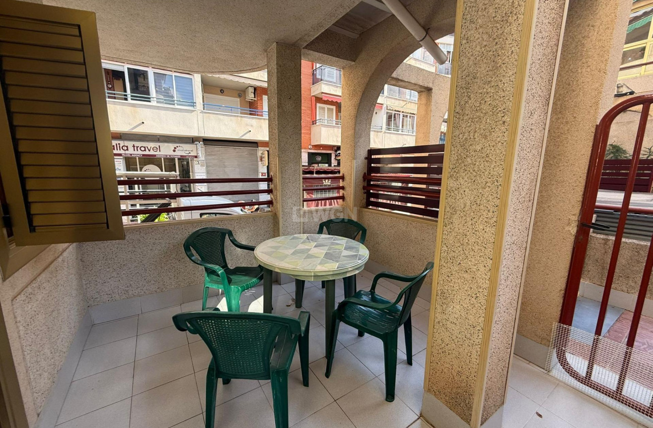 Resale - Apartment / flat - Torrevieja - Acequion