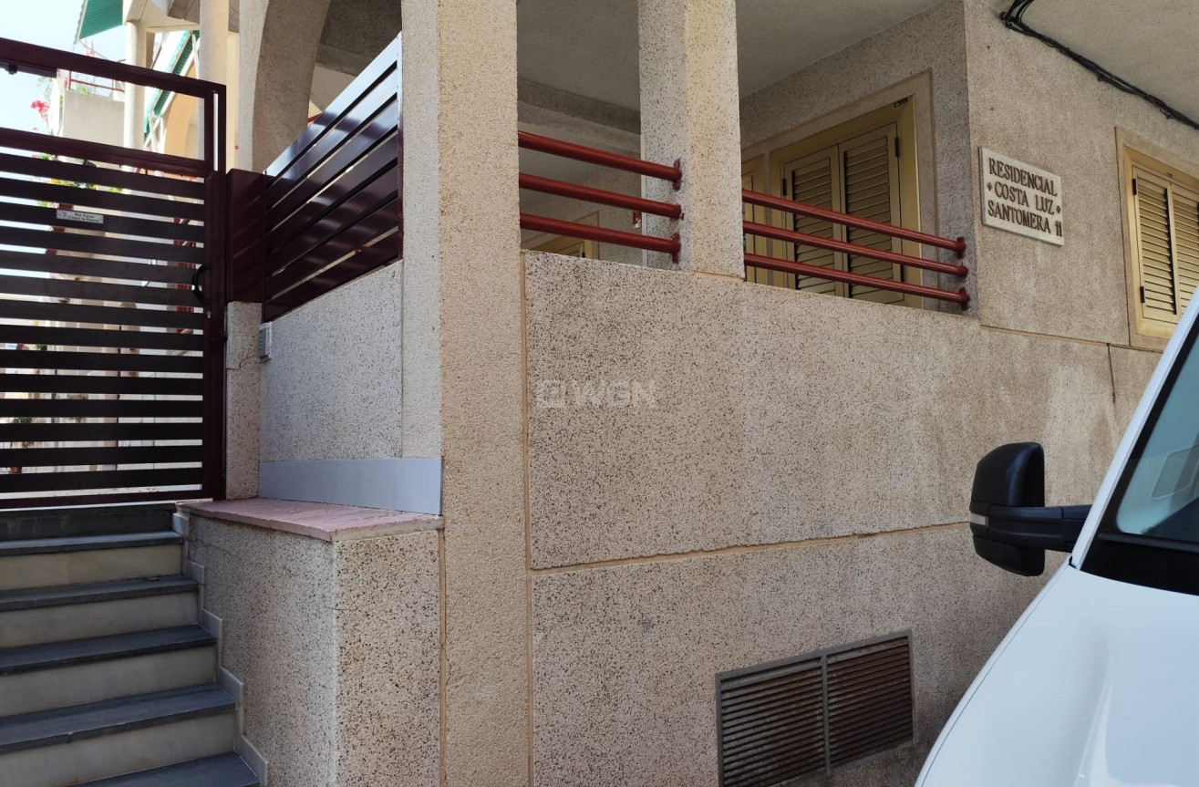 Resale - Apartment / flat - Torrevieja - Acequion