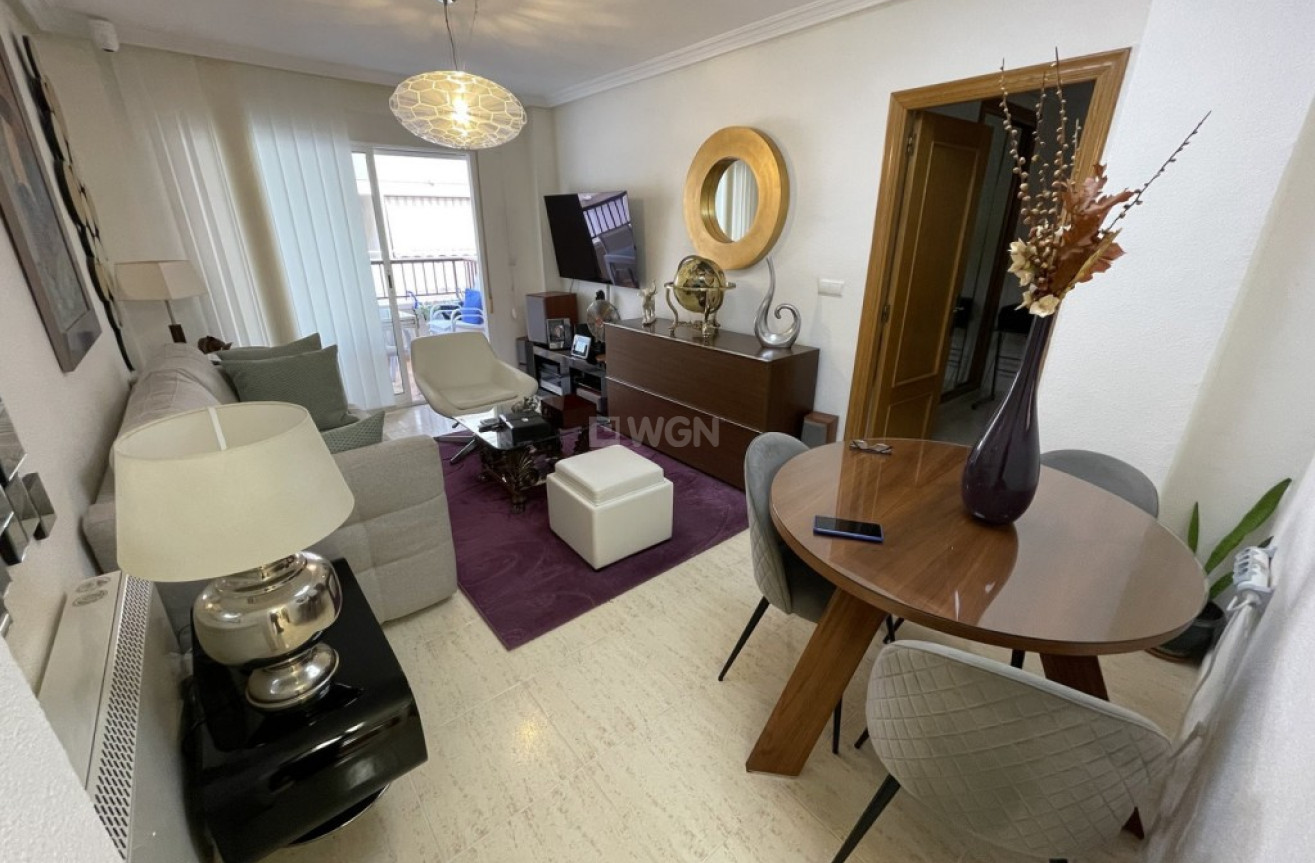 Resale - Apartment / flat - Torrevieja - Costa Blanca