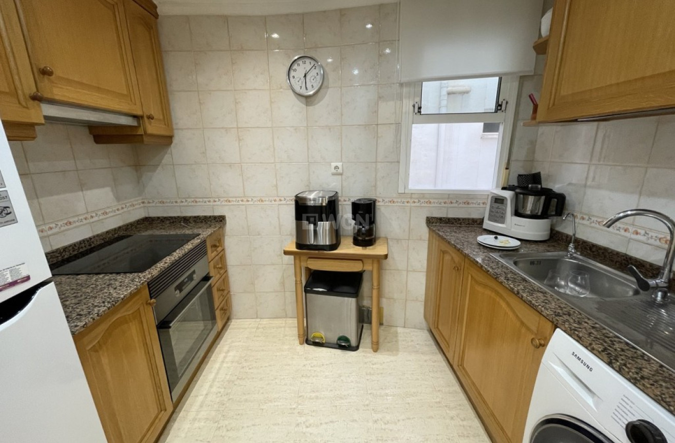 Resale - Apartment / flat - Torrevieja - Costa Blanca