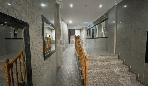 Resale - Apartment / flat - Torrevieja - Costa Blanca